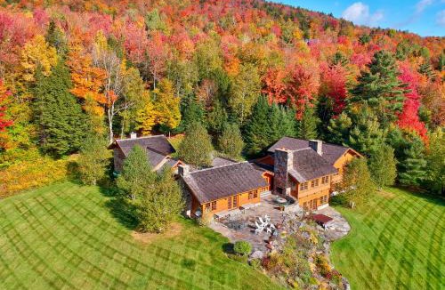 Stowe Hollow House | Soupcon: 4 br, fireplaces, game room, sauna, hot tub, views