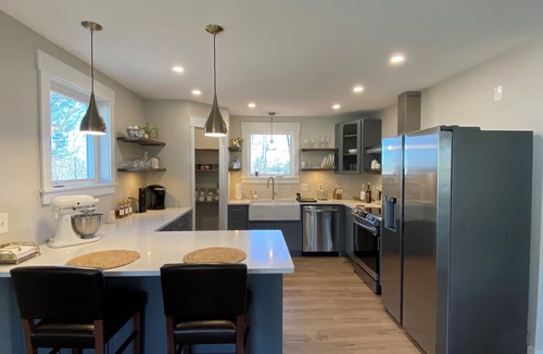 Hooksett Apartment | Spacious 2 Bedroom Apartment on Rural, Wooded Property. King Bed
