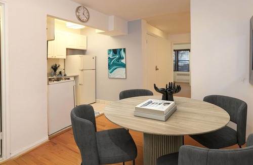 East Village Apartment | Spacious 3-bedroom apartment in Union Square
