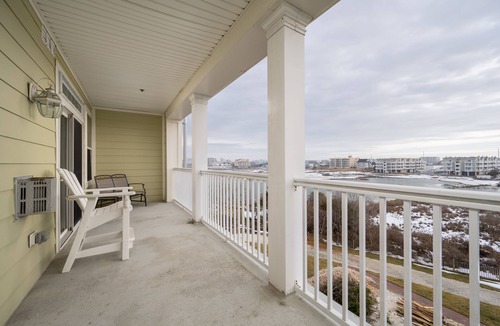 Sunset Island Condo | Spacious 3BD 2Bath Condo with Water View on Sunset Island