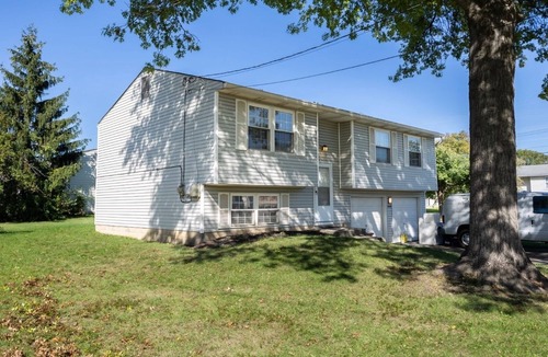 Parkdale House | Spacious 5-bedroom house in Cincinnati with Wi-fi, Fully Equipped Kitchen