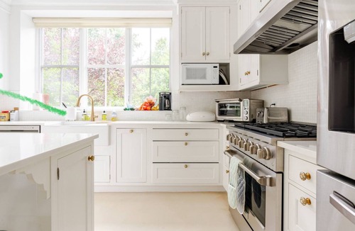 Montclair House | Spacious 5-bedroom house with pool and two office rooms in charming Montclair