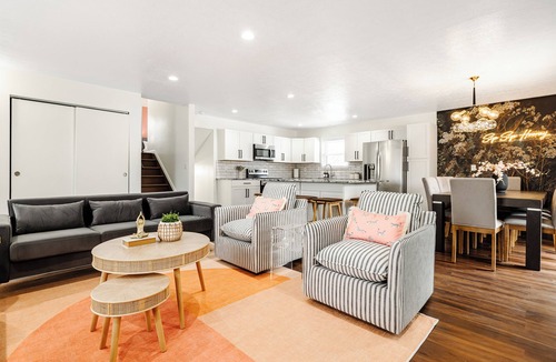 Lindenwald House | Spacious 5-bedroom house in fantastic Hamilton with WiFi, Game Room