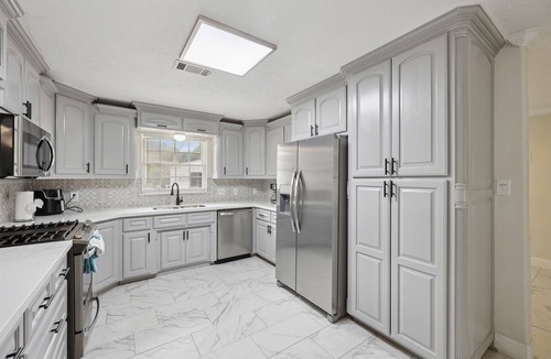 Bridge City House | Spacious 5 bedroom home in Bridge City w/pool