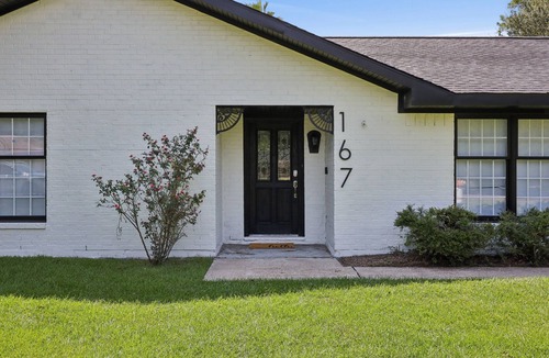 Bridge City House | Spacious 5 bedroom home in Bridge City w/pool