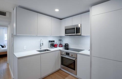 Mid-Cambridge Apartment | Spacious Harvard Square 2BR w/W/D near Redline by Blueground
