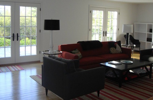 Woodstock House | Spacious Hilltop Home with Expansive Views and 5 min Walk to Town