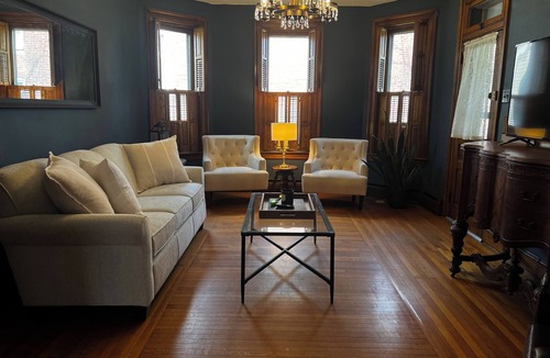 New Oxford House | Spacious Historic Home: 4 bedrooms, 2.5 bath