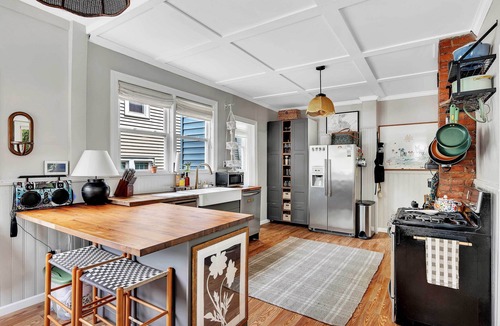 Troy House | Spacious Home w/Yard & Patio, 2 Mi to Dtwn Troy