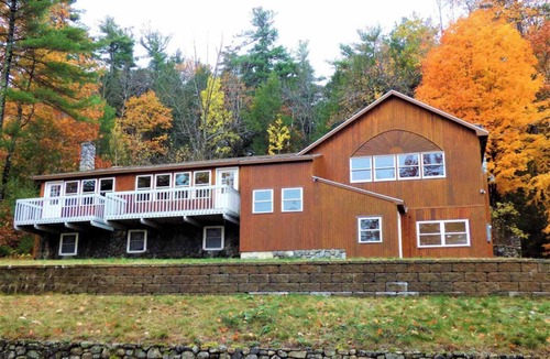 Gilford House | Spacious house across the street from Lake Winnipesaukee