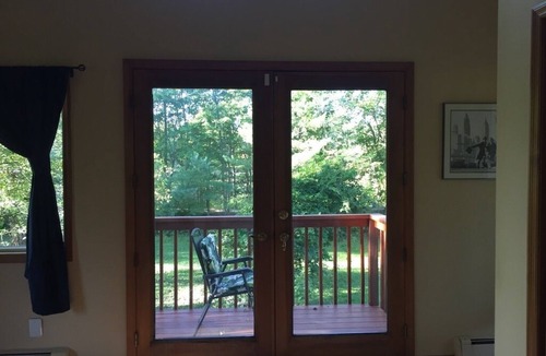 High Falls House | Spacious Hudson Valley retreat. Relax by the fire and enjoy the wildlife.
