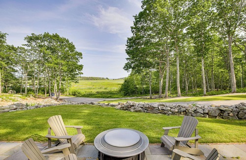 Kennebunkport House | Spacious Kennebunkport Home w/View, 2 Mi to Beach