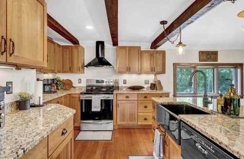 Wolfeboro Condo | Spacious Luxe Condo in Historic Downtown Wolfeboro