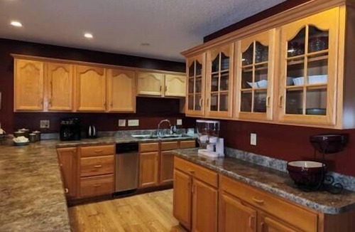 Green Valley Apartment | Spacious Suite C w/a Mt. View