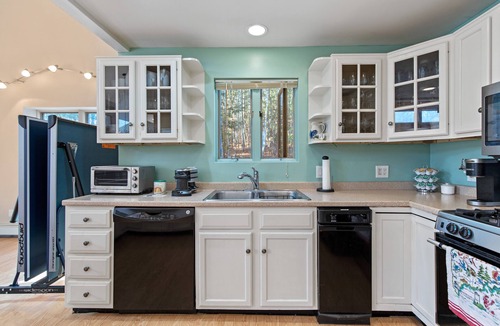 Naples House | Spacious Trickey Moose Family Retreat - Woodstove, Firepit, Kayaks, Water Access