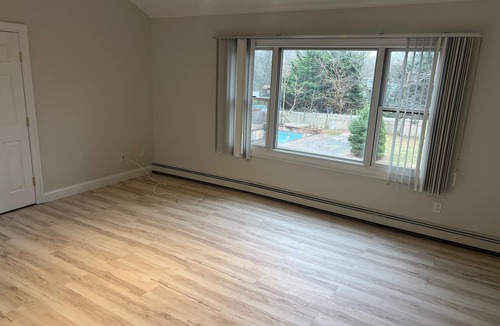 East Setauket Villa | Spacious 5-bedroom villa in pleasant Setauket- East Setauket with WiFi, AC