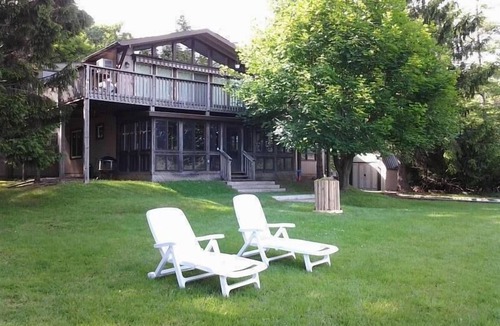 Milford Ski Chalet | Sparkling Lake Vista. privacy and 180 degree views await!