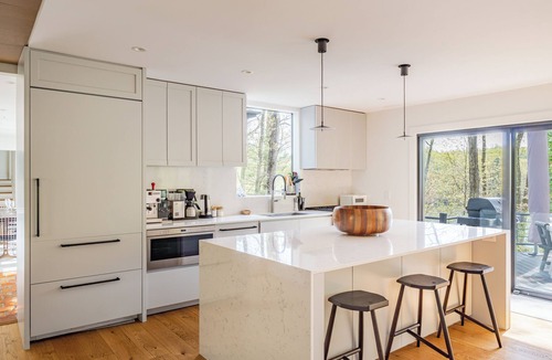 New Paltz House | Sparkling Ridge: Private Lake + Stunning Views