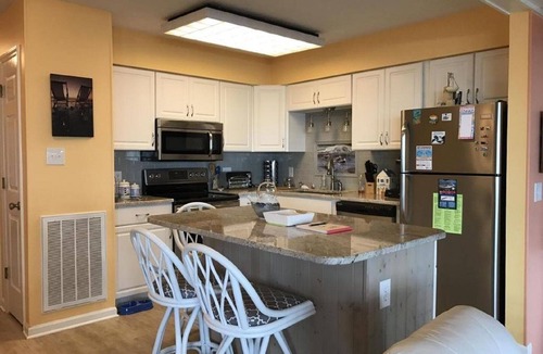 Emerald Isle Condo | Spectacular Direct Oceanfront 2BR Condo in Emerald Isle NC Ocean Reef 7B1