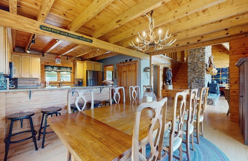 Easton House | Spectacular home w/views, expansive deck & hot tub; close to skiing & hiking