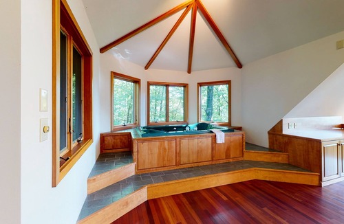 West Hartford House | Spectacular mountain view home with a wraparound deck, washer/dryer, wet bar