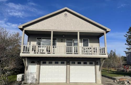 Eastport Apartment | Spindrift