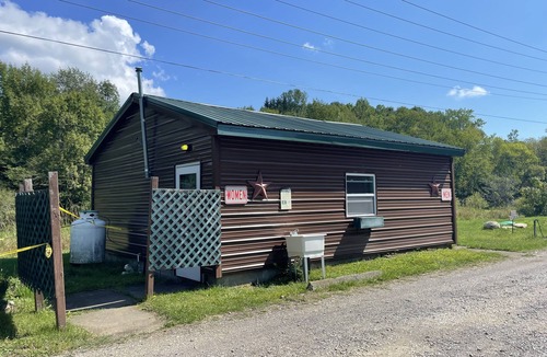 Black Creek RV Rental | Stargazer Tent on Ischua Creek @ Campground Adventures