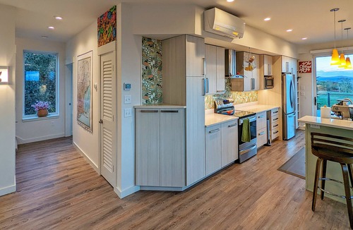 South Hero House | STARRY RIDGE Retreat: Champlain & Mtn Vistas