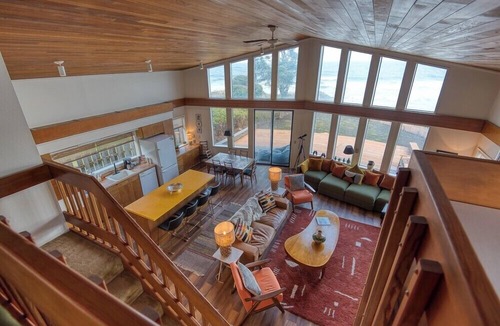 Coos Bay House | #StayinMyDistrict Cape Arago Sanctuary at the Sea
