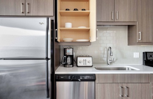 Back Bay Apartment | Stellar Back Bay Studio w/Gym & W/D, nr Restaurants, by Blueground