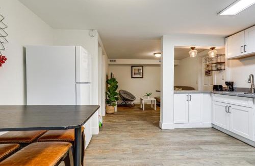 Viewpoint Apartment | Steps to Idylwood Park Beach Redmond Retreat!