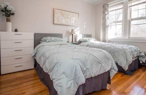 Brookline Apartment | Steps to Longwood Medical, MBTA ,Boston, Shopping, On-site Parking