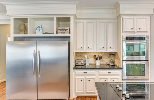 Surfside Beach House | Steps to Surfside Beach: Large Group Gulf Retreat