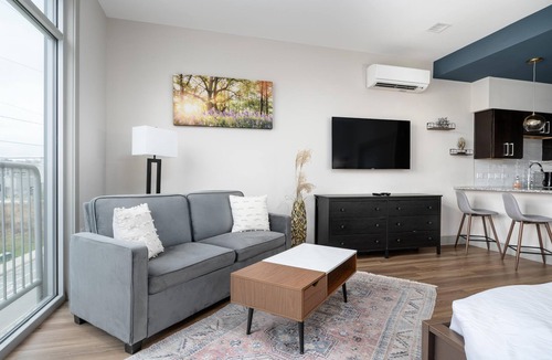 Asheville Apartment | Studio King Suite with Kitchen | 302