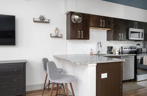 Asheville Apartment | Studio King Suite with Kitchen | 302