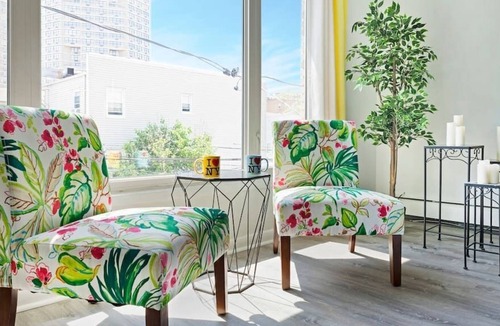 Guttenberg Apartment | Stunning 3 Bedroom Apt, 20 min to Midtown NYC