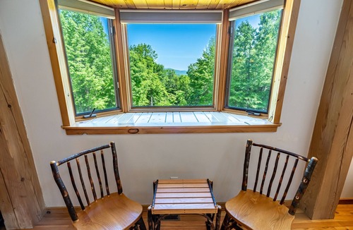 North Creek House | Stunning 5BR/4BA Lodge in Adirondacks: Near Gore Mountain, Fire Pit, Great Views