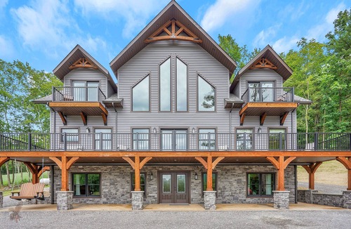 Driftwood House | Stunning Bugle Hollow Lodge