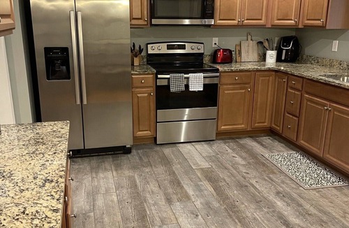 Kabletown House | Stunning House! Minutes From Shenandoah River