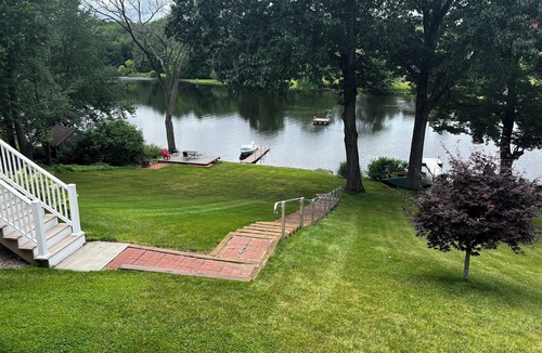 South Woodstock House | Stunning Lakefront Escape! Book Your Dream Getaway!