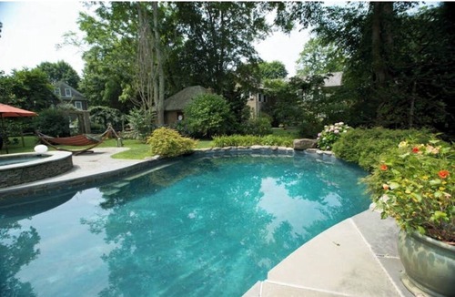 Bridgehampton House | STUNNING MODERN RE-CONSTRUCTED BARN, SHORT BIKE OR WALK TO VILLAGE AND BEACHES