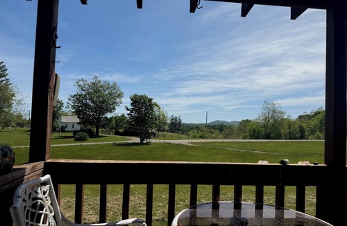 Court House House | Stunning Mountain Retreat with Vintage Airstream and Private 2 Acres with View