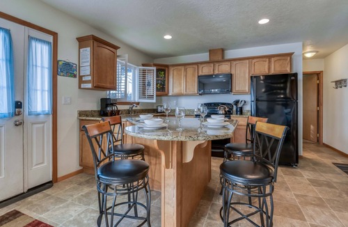 Beverly Beach House | Stunning views and sunsets from this pet friendly oceanfront home with a hot tub