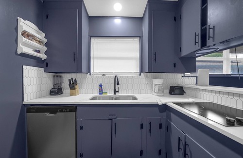 Willow Meadows/Willowbend Area House | Stylish Renovated Retreat nr NRG, MedCtr, Downtown
