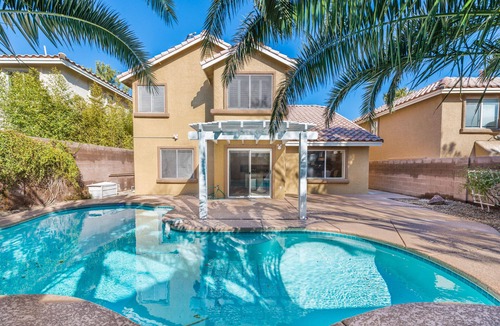 Summerlin House | Summerlin Beauty' near Red Rock Hotel-Minutes to LV StripnNO Room Tax Min 30 nts
