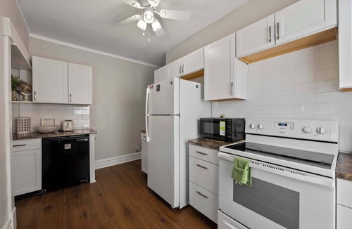 Old North Columbus House | Summit Scholars Suites For 12!