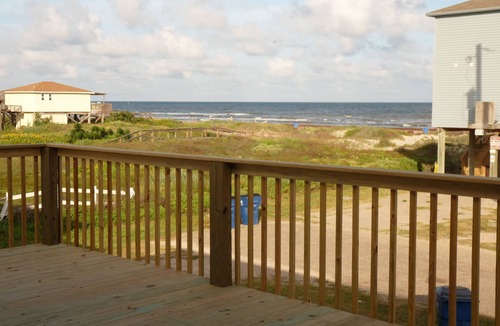 Surfside Beach House | Sunny Days - Beautiful, large Deck, and Nice Views! Free WIFI & Pet-Friendly!