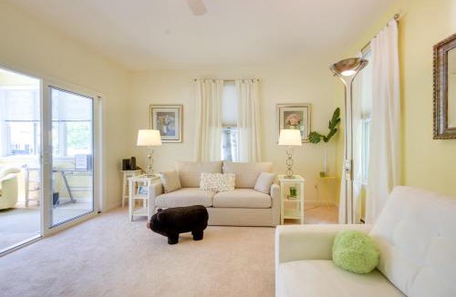 Summer Village House | Sunny Wells Cottage - 1 Mi to Moody Beach!