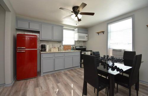 Greater East End Apartment | SuperValue Suite #5 @ East End Revitalized