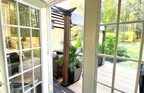 Queensbury House | SUPREMELY STYLISH HOME WITH HOT TUB, SAUNA, PLUNGE POOL, RESORT STYLE BACKYARD